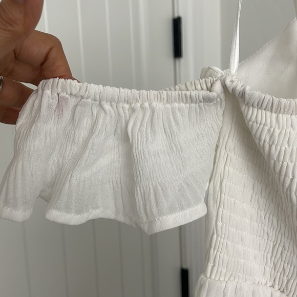 MISS ME WHITE COLD SHOULDER MINI DRESS Smocked Back with adjustable straps Sz S - Picture 4 of 17